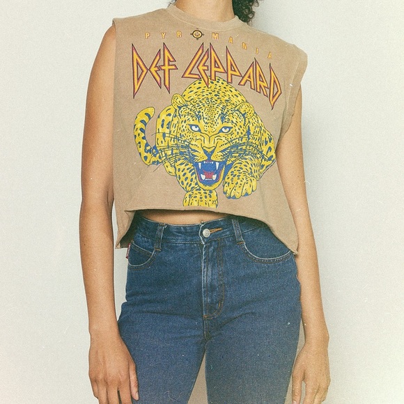 Def Leppard Tops - DEF LEPPARD PYROMANIA 1983 OVERSIZED DISTRESSED RETRO RAW CROPPED MUSCLE TANK